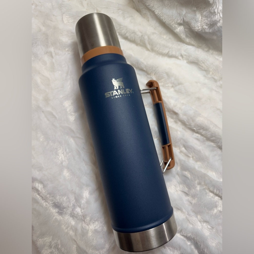 Stanley Thermos Hearth and Hand